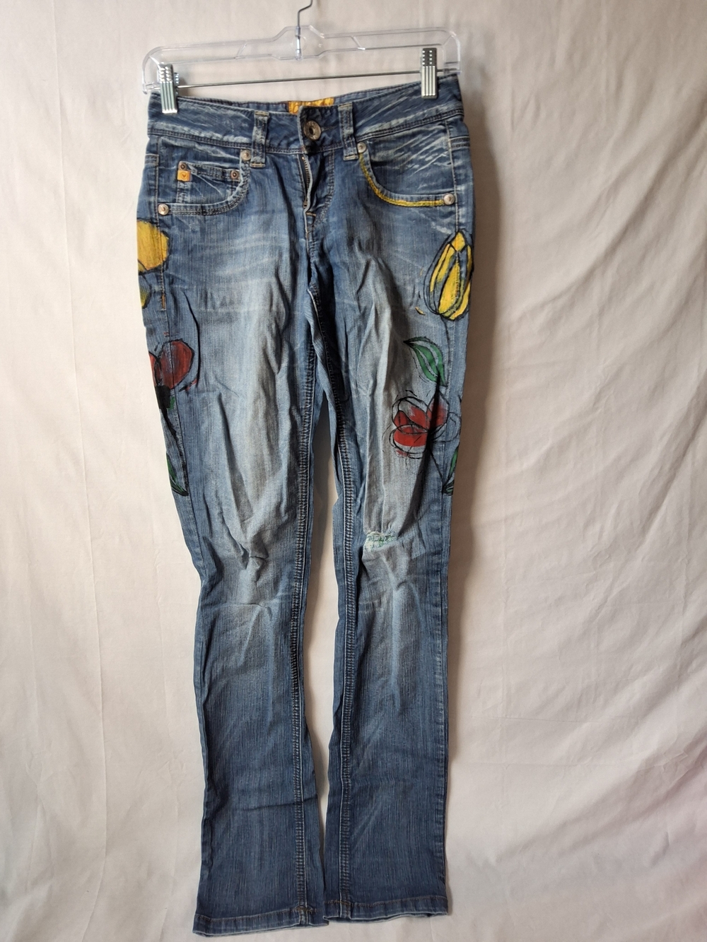 Vintage Blue Skinny Women’s Jeans with Hand-Painted‎ Floral Accents